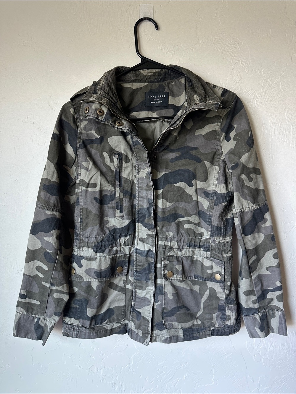 Love Tree Women's Camo Utility Jacket - Green & Gray